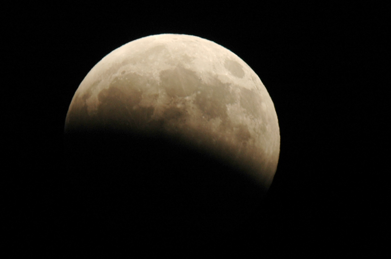 EclipseAgosto2008_parcialidad